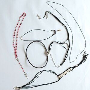 FUN NECKLACE JEWLLERY LOT of 6 Costume Jewelry Rosary Saber Tooth Necklace